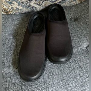 Crocs duet busy day very good condition